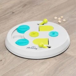 Trixie Flip Board Puzzle Toy 23 X 5cm (diameter X H) 7 Trixie Flip Board Puzzle Toy 23 X 5cm (diameter X H) -Zoo Plus 465720 trixie intelligenzspielzeug flip board hs 07 9