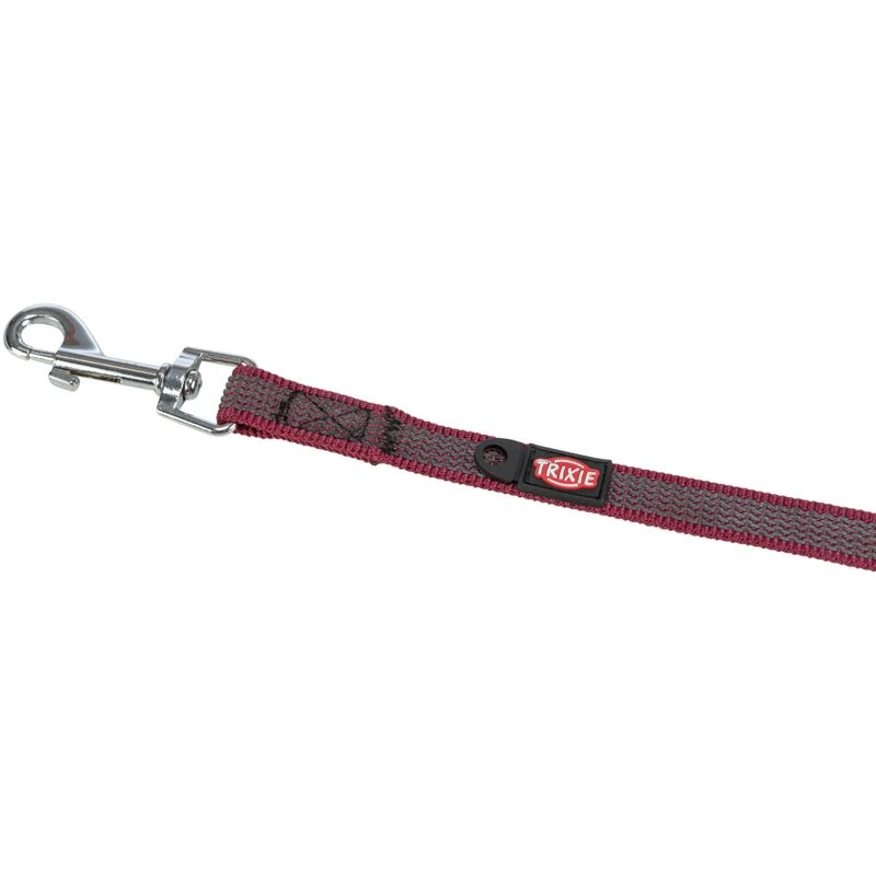 Trixie Rubber Drag Lead - Sangria Size: S-M: 15m Long/15mm Wide 2 Trixie Rubber Drag Lead - Sangria Size: S-M: 15m Long/15mm Wide - Image 2